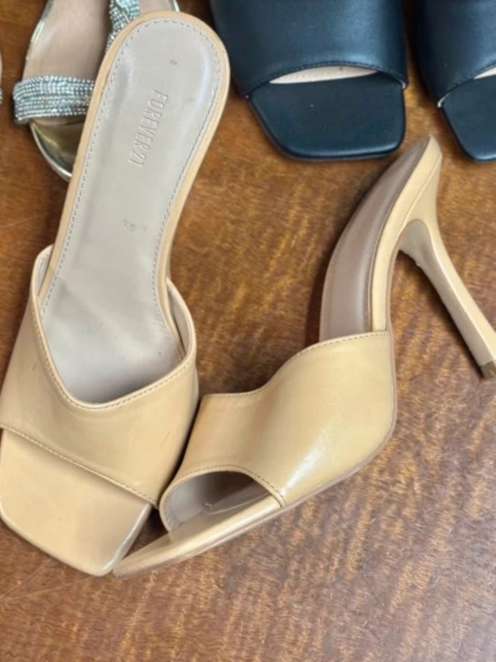 Forever 21 Beige Tan Slide Mule Heels US 6.5